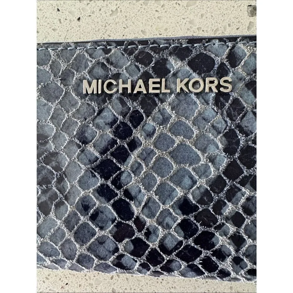 Michael Kors Blue Leather Snake-Print Zip Around Wallet Clutch Classic Chic EUC